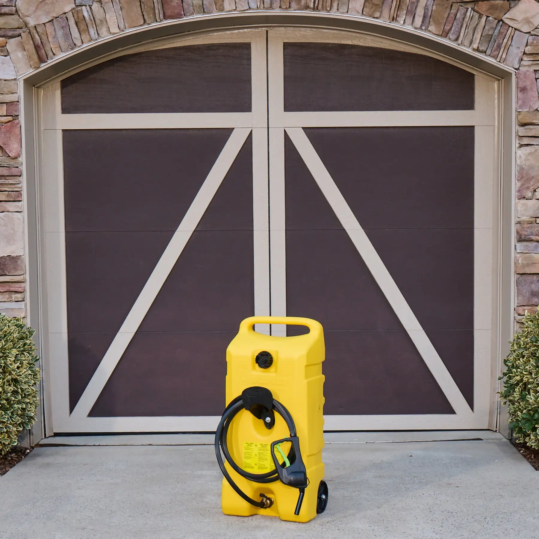 Stackable Fuel Containers Yellow Scepter Flo N' Go Duramax 14 Gal Diesel Fuel Tank Container Caddy ...