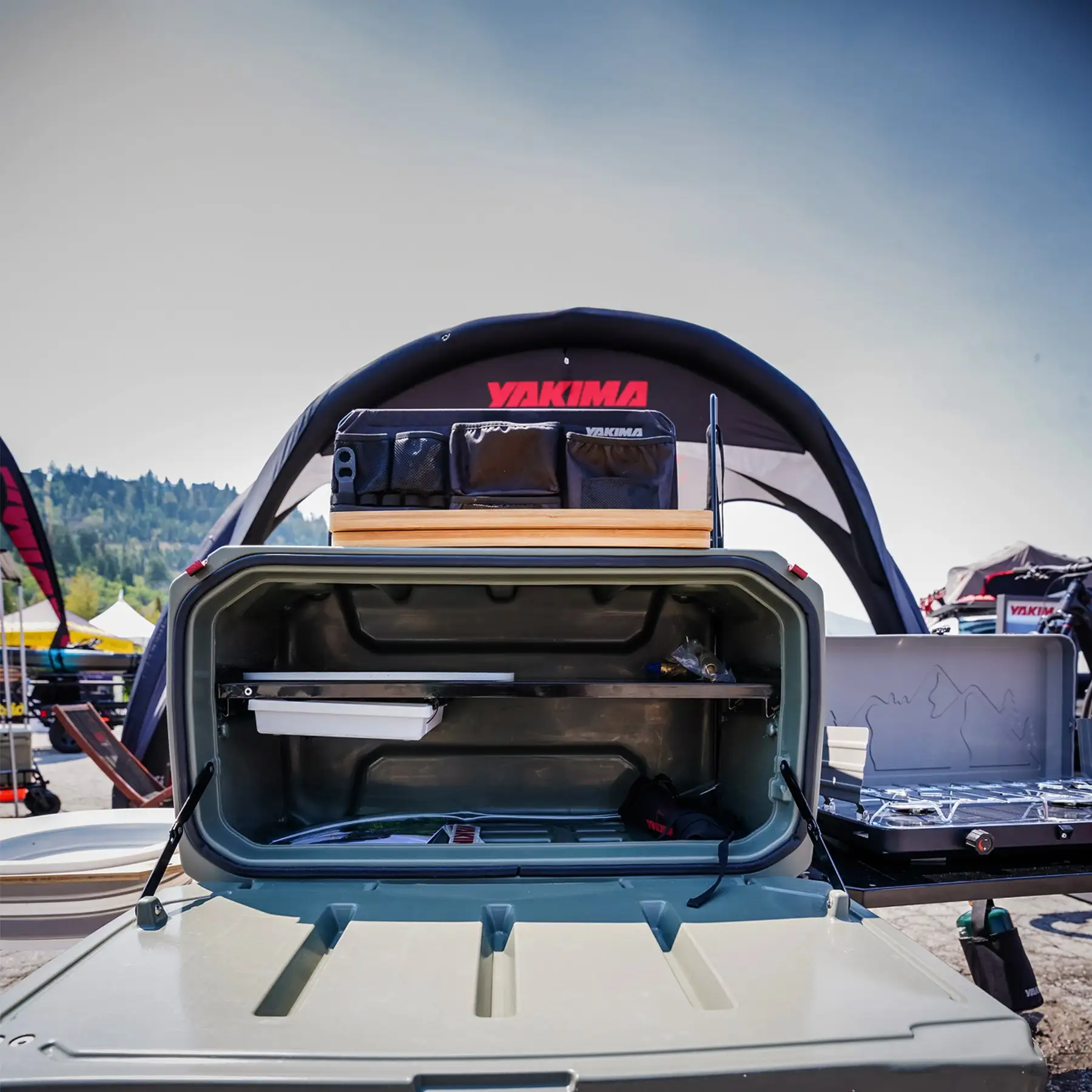 Yakima EXO OpenRange Deluxe Camp Kitchen Cooking Storage System, Gray - Image 4