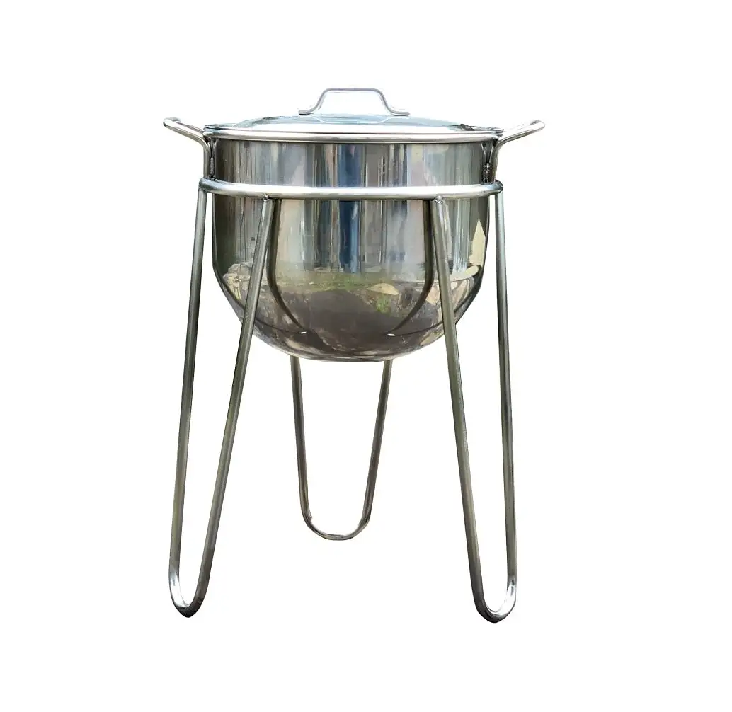 Bayou Classic 800-108 Kettle with Stand