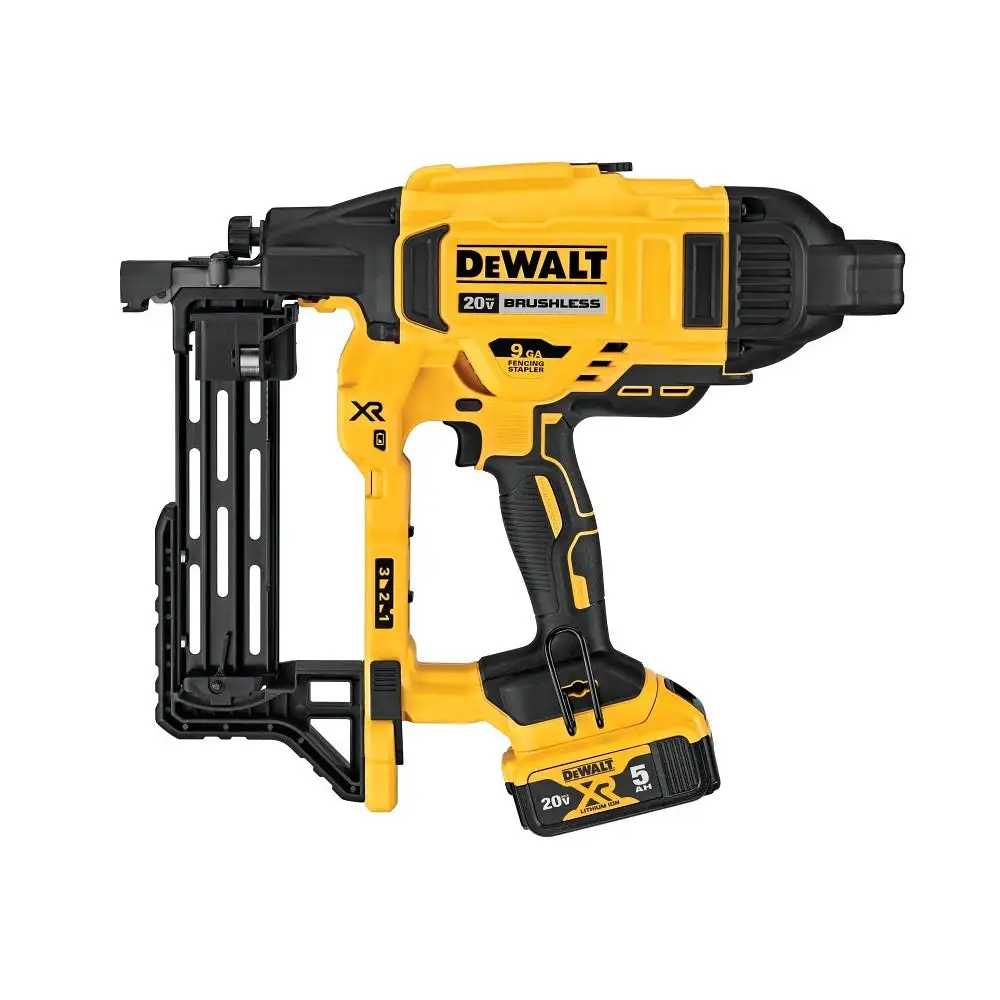 DeWalt DCFS950P2 Fencing Stapler Kit