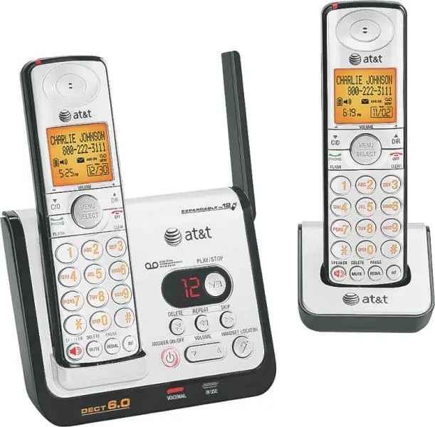 AT&T AT82201 Dual Handset With Digital Answering System