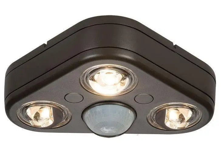 Cooper Lighting REV32750M Triple Head LED Floodlight