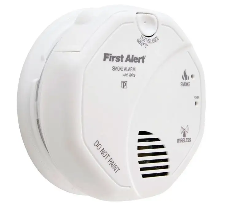 First Alert 1039826 Interconnected Photoelectric Smoke Alarm With Voice