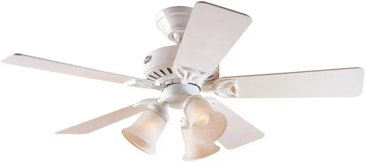 Hunter 53081 Beacon Hill Three-Light Five-Blade Ceiling Fan