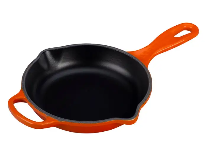 Le Creuset Signature Iron Handle Skillet