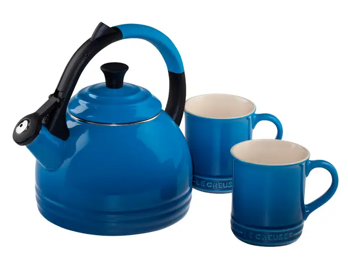 Le Creuset Peruh Kettle & Mug Set