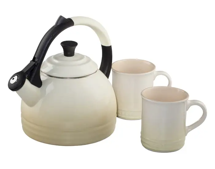 Le Creuset Peruh Kettle & Mug Set